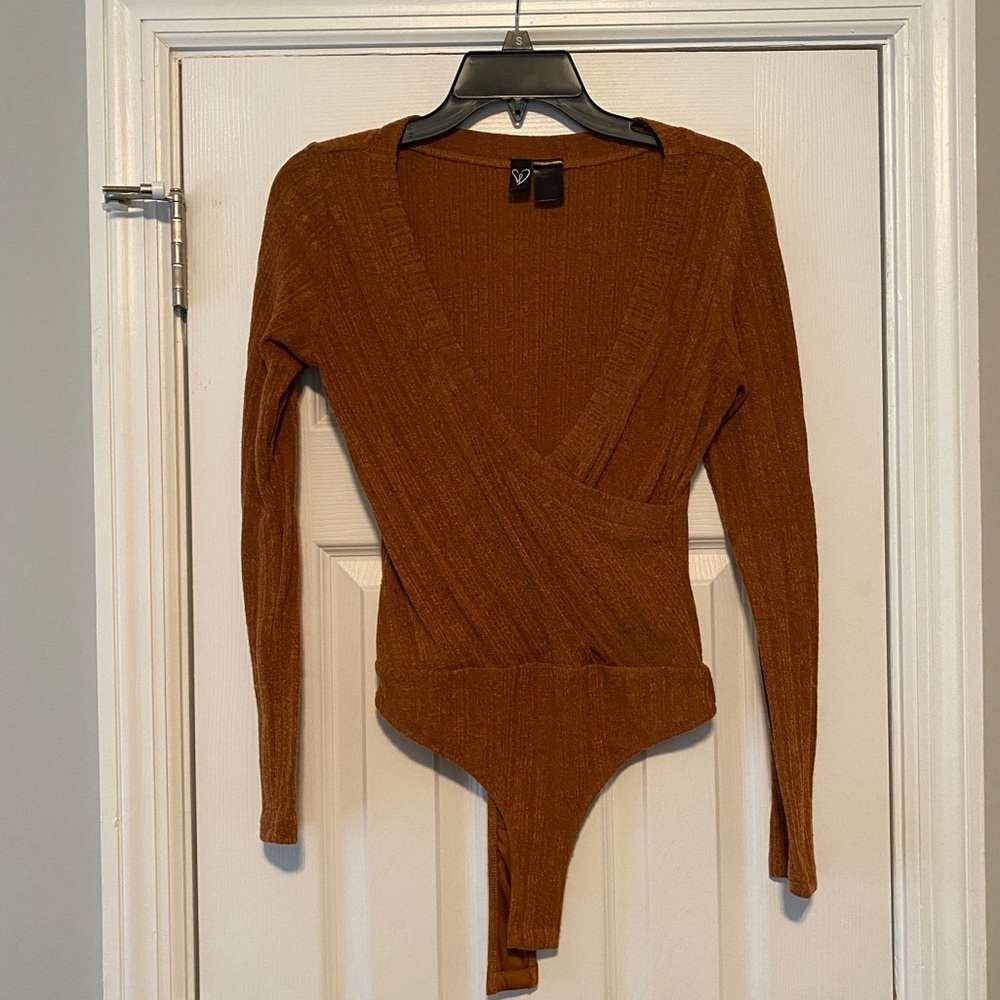 Windsor Sweat Bodysuit - gold/rust color